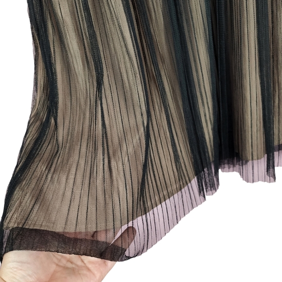 Forever 21 black and nude lace overlay dress - Picture 3 of 6